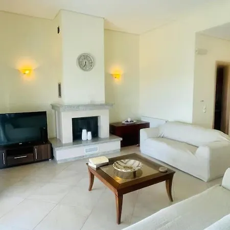 Apartmán μονοκατοικία με θέα στη χώρα πυθαγορείου σάμου